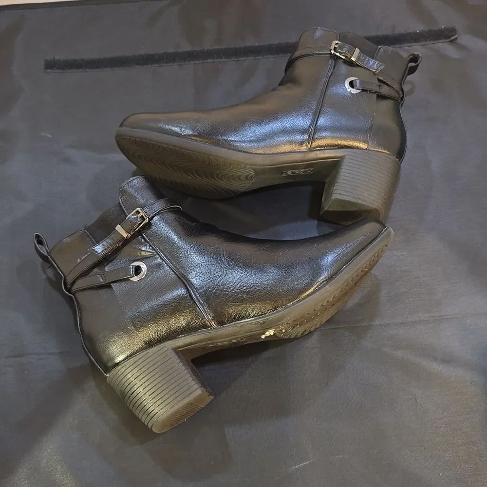 NICOLE ZIPPER CLOSURE ROUND-TOE WOMEN'S ANKLE BOOTIES - Picture 12 of 15